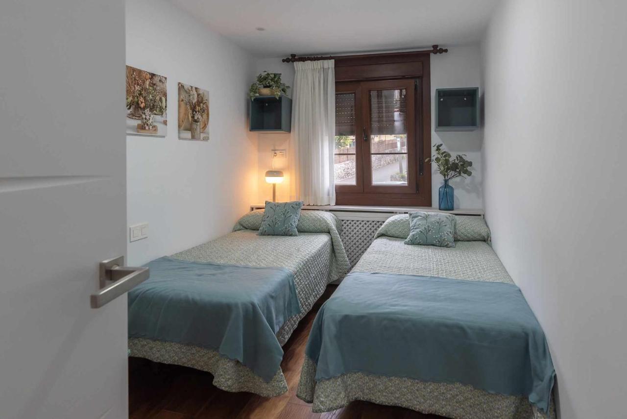 Apartamentos La Corrada De Andrin Bagian luar foto