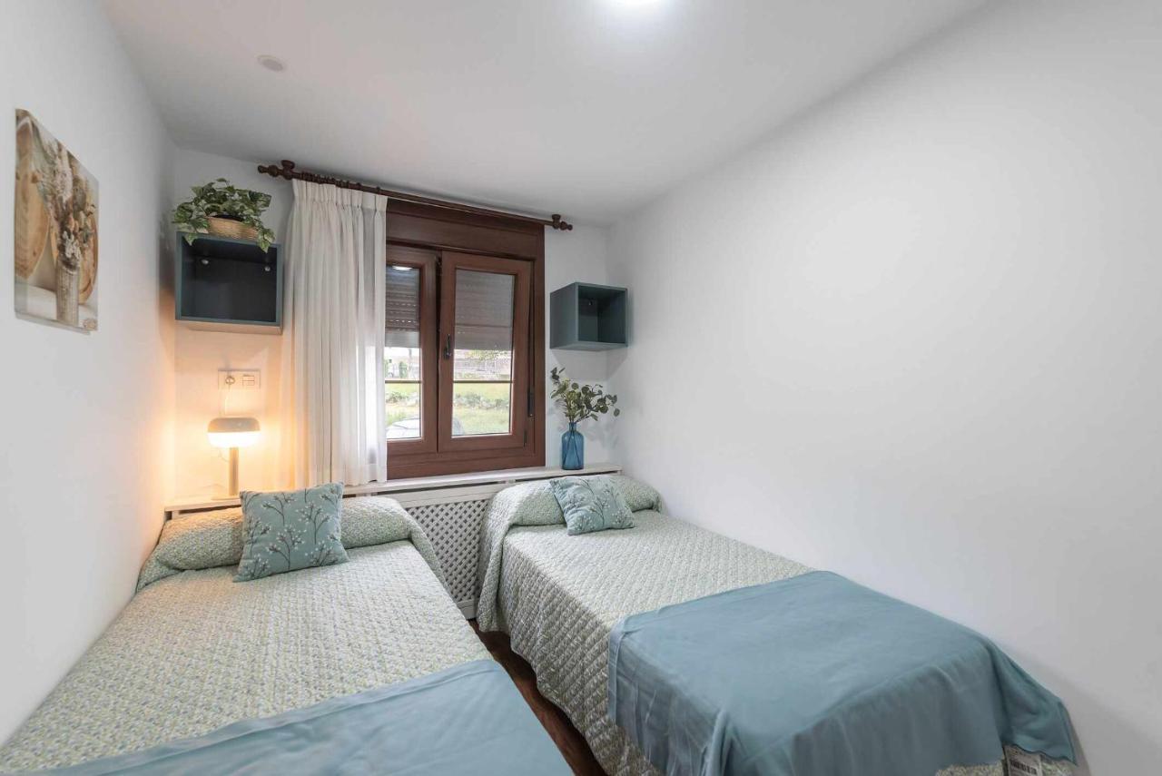 Apartamentos La Corrada De Andrin Bagian luar foto