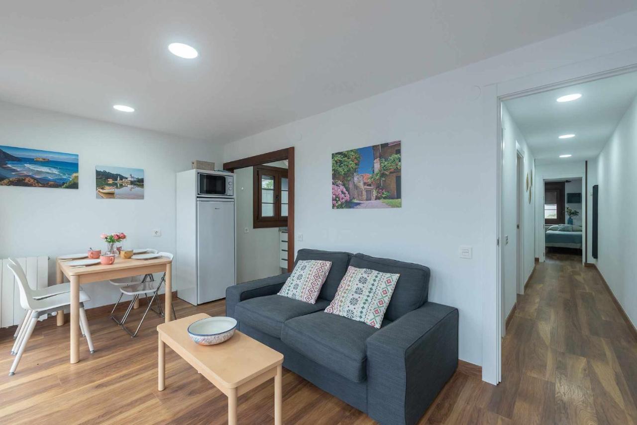 Apartamentos La Corrada De Andrin Bagian luar foto