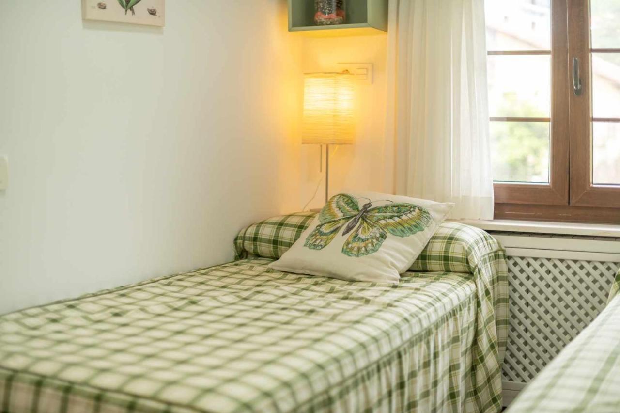 Apartamentos La Corrada De Andrin Bagian luar foto