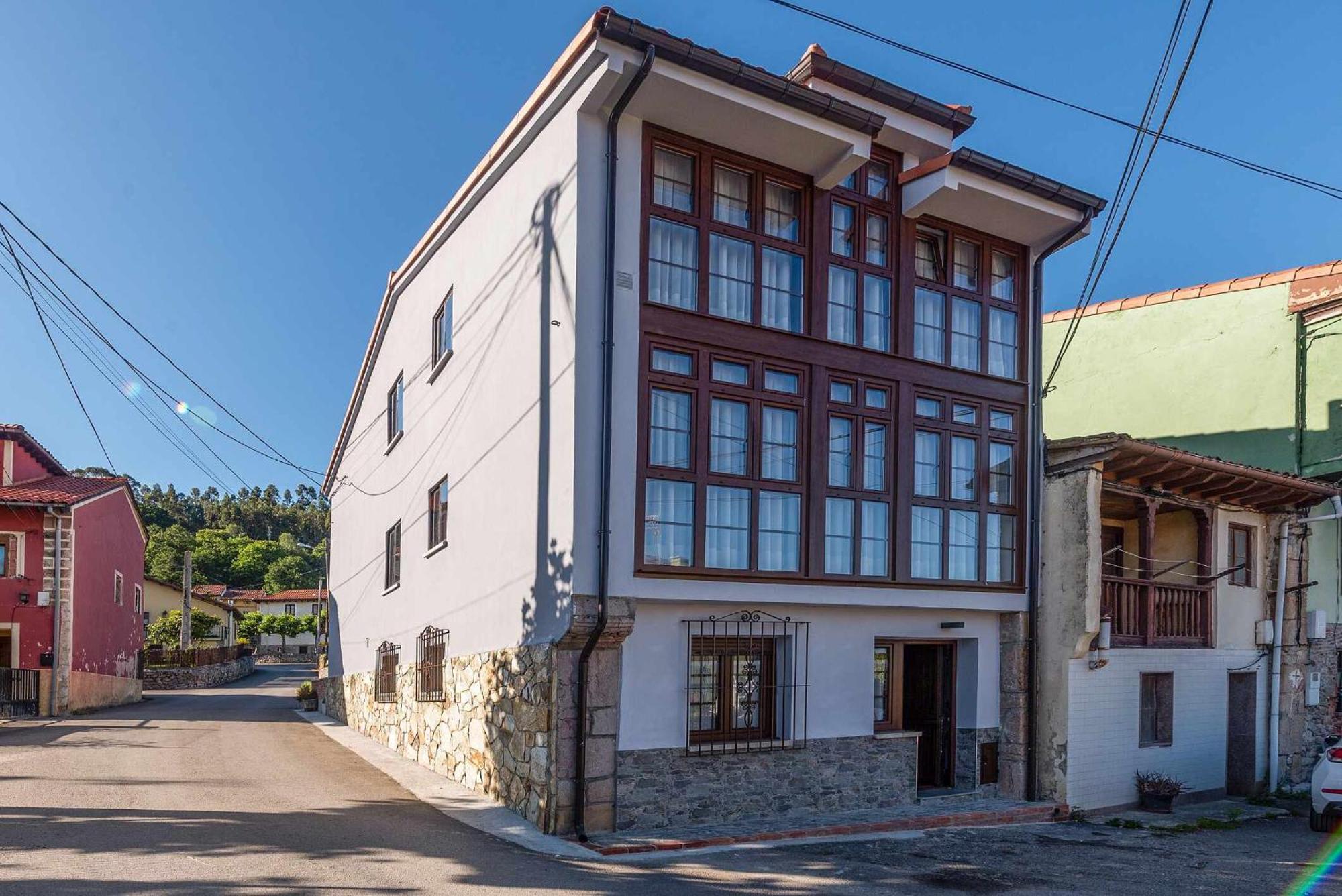 Apartamentos La Corrada De Andrin Bagian luar foto